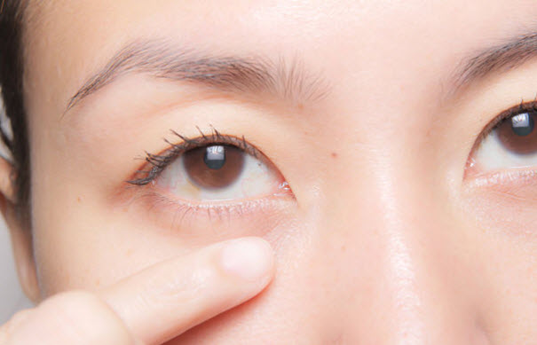 Benefits of Using an Organic, Natural and Hydrating Eye Cream